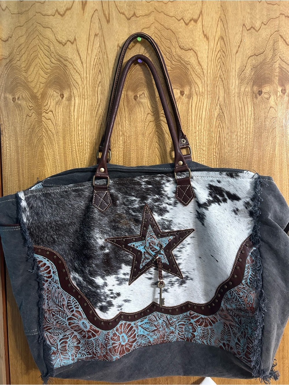 Western Star Accent Tote Bag in Black, White & Brown